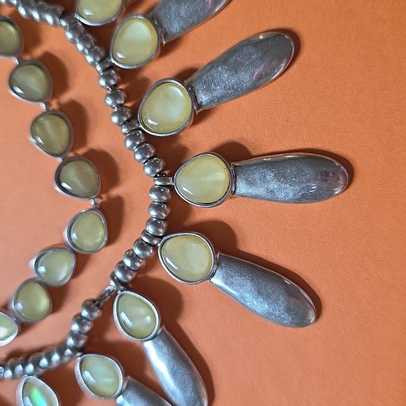 NWT LUCKY BRAND TWO LAYER MOP PEARL ROCK CRYSTAL TRIBAL STATEMENT NECKLACE 18-9" - Picture 5 of 5